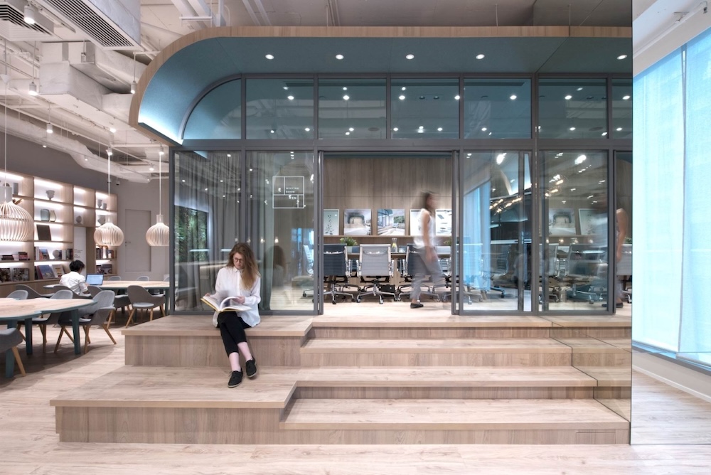 Inviting office space at two midtown